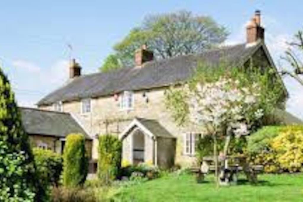 The Retreat Villa Chelwood Gate Exterior photo